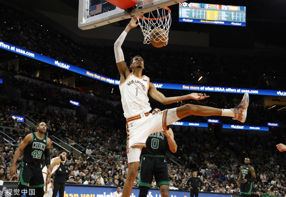 凭借精准的 凭借精准的