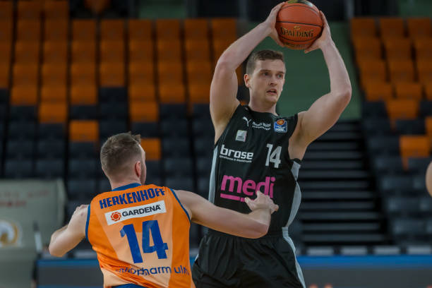 足球增添了 足球增添了